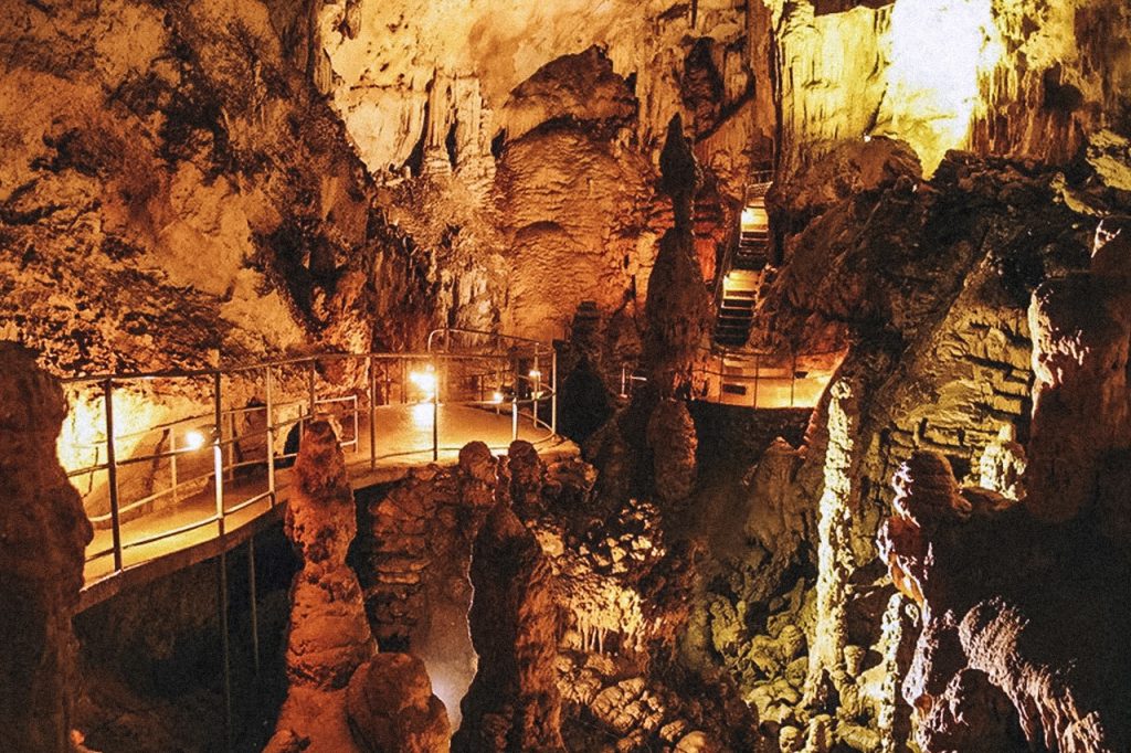 мраморная пещера 2